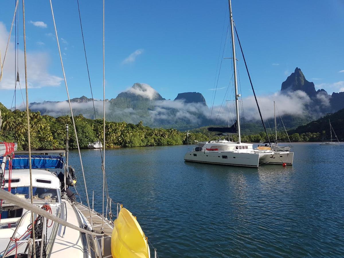 2 Nuits Insolites & 1 Excursion Voile A Bord Du Voilier Mori Ora Муреа Екстериор снимка